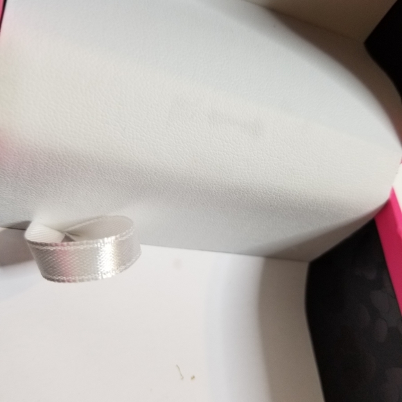 BETSEY JOHNSON CROWN OF JEWELS WATCH NWT - Picture 9 of 9